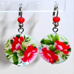 Mother of Pearl Shell Floral Earrings